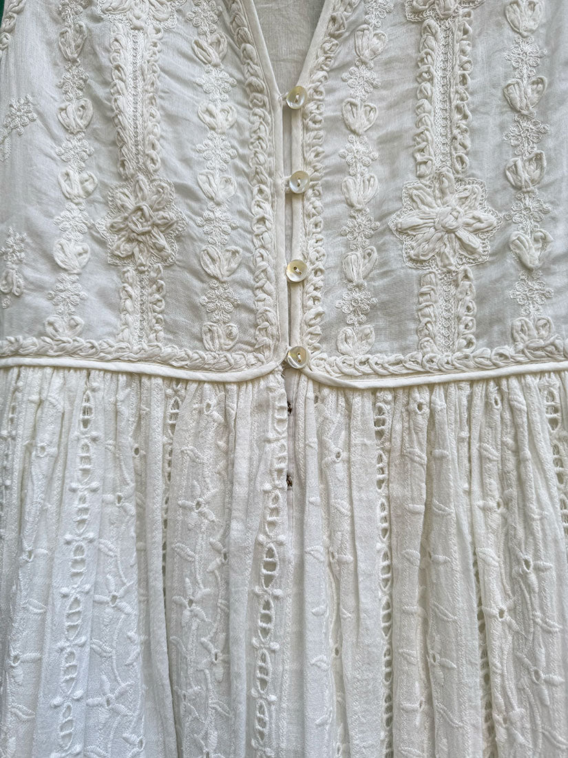 amadine embroidered maxi dress close up pattern