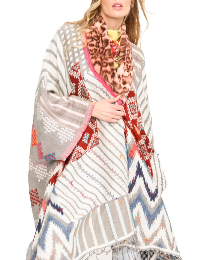 aratta noble poncho wrap side A