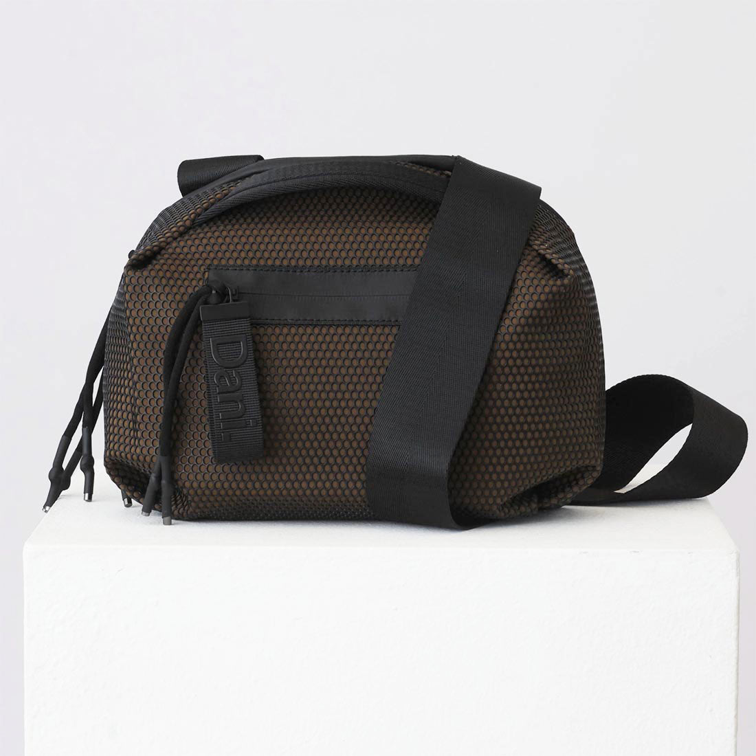 daniella lehavi bonnie crossbody handbag in cafe