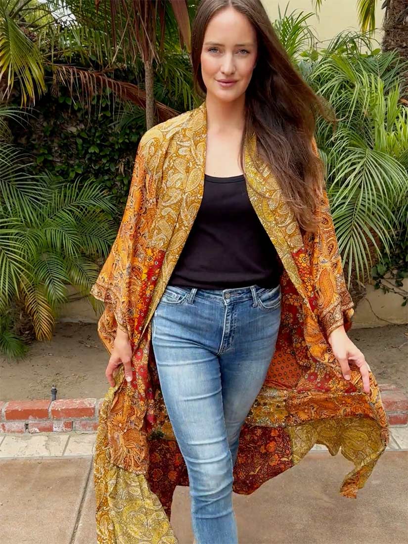 GARDEN LIGHT Silk Blend Kimono
