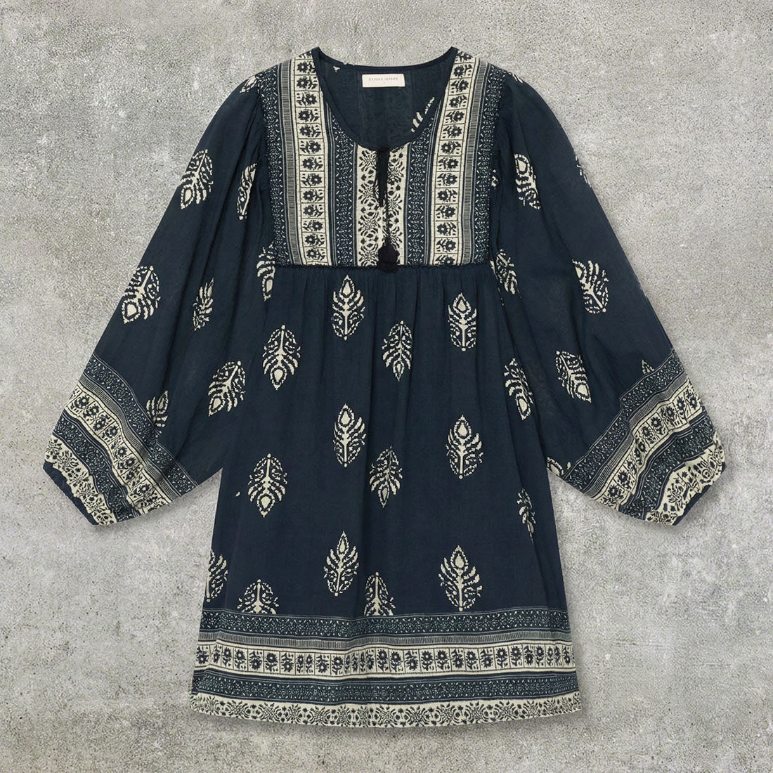 CELESTE Black Leaves Print Dress