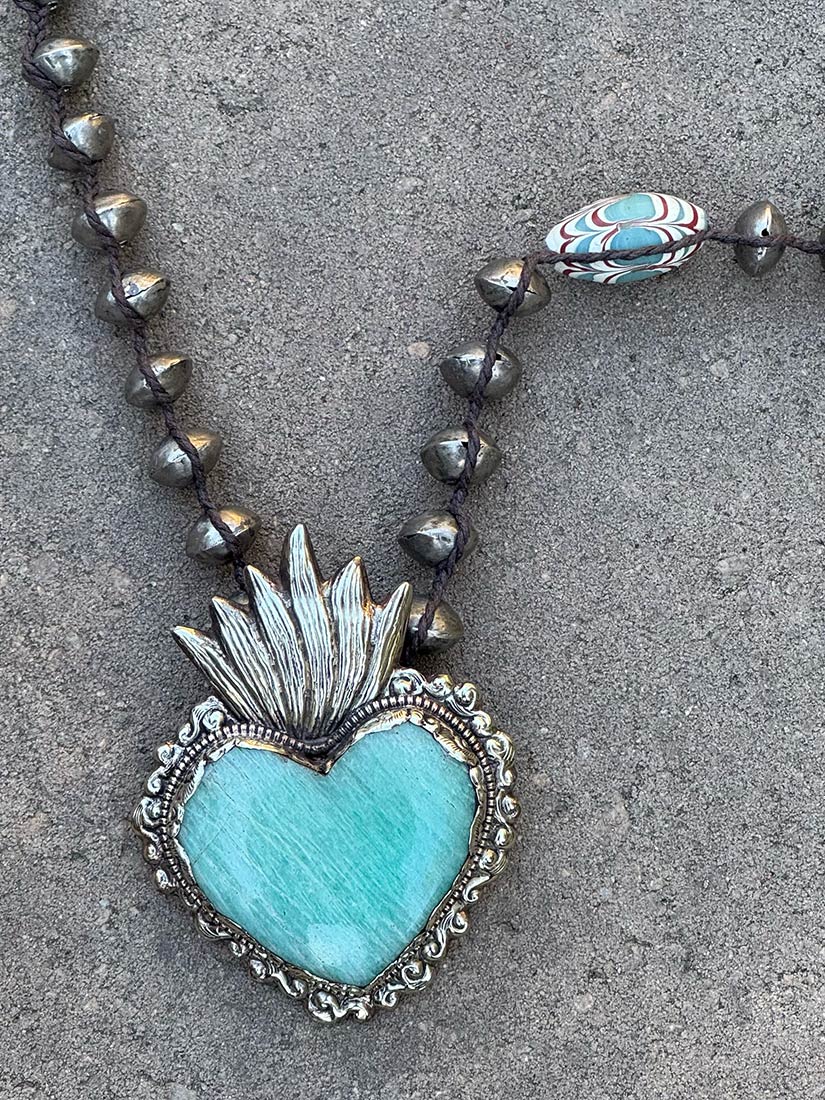 HEARTLIGHT Sacred Heart Pendant Necklace