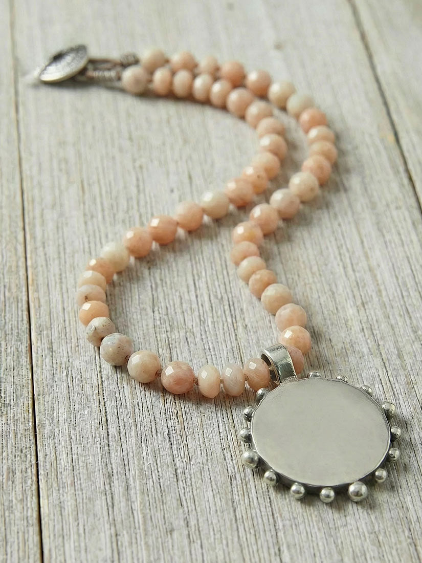 LET THE SUN SHINE Sunstone Pendant Necklace